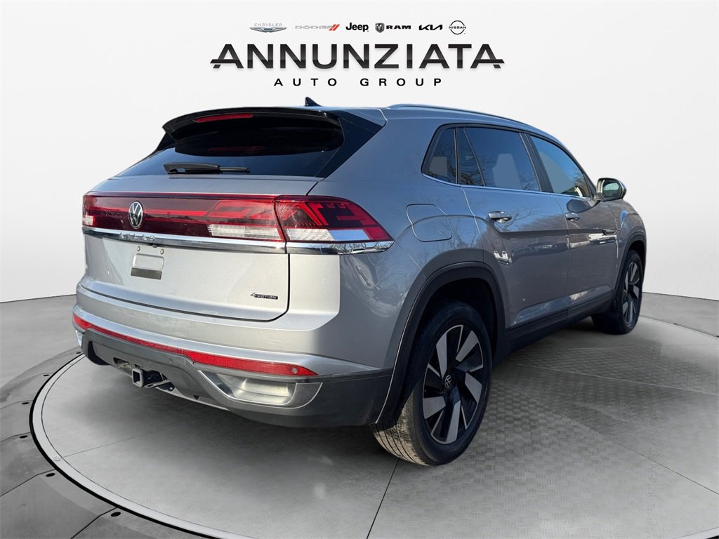Used 2024 Volkswagen Atlas Cross Sport SE image 5