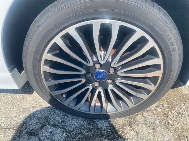 Used 2018 Ford Fusion Titanium FWD image 6
