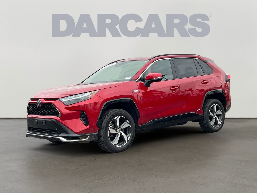Used 2023 Toyota RAV4 SE image 2
