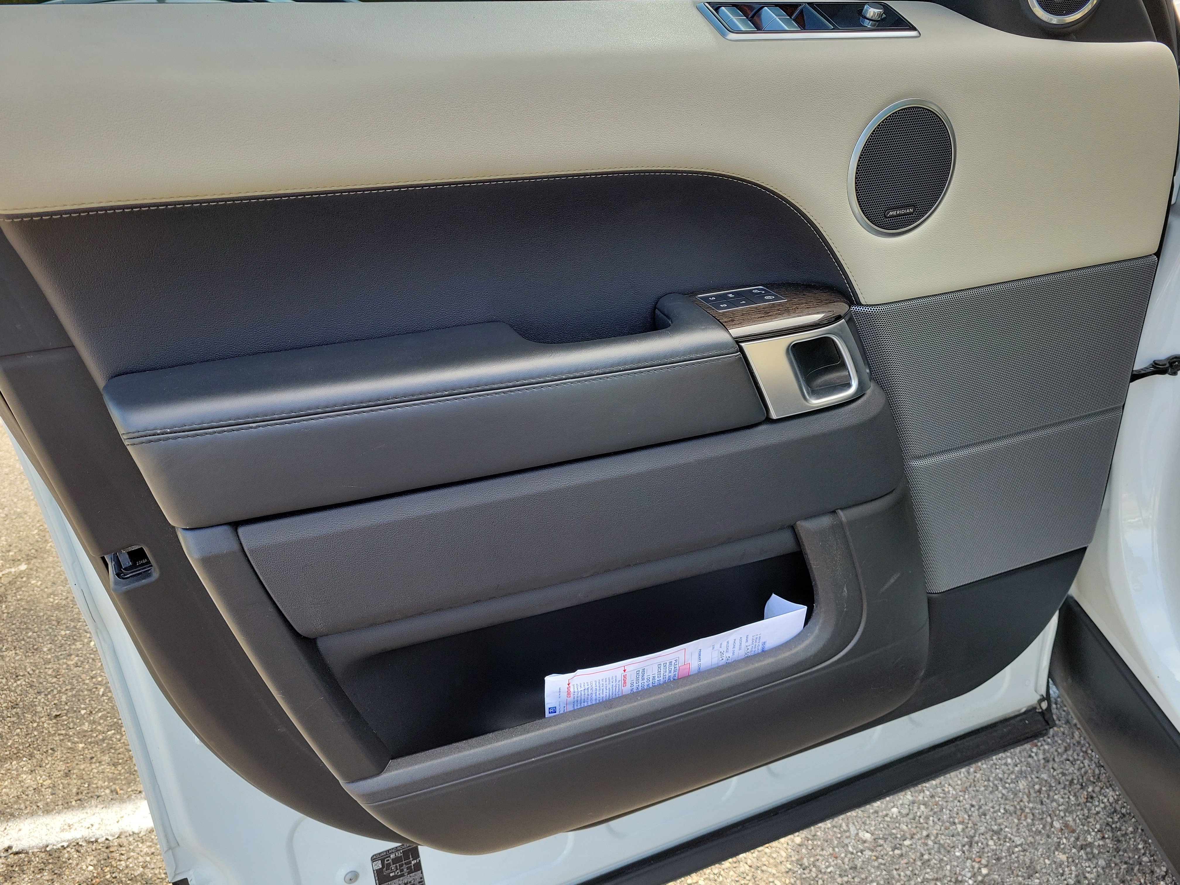 Used 2019 Land Rover Range Rover Sport HSE image 14