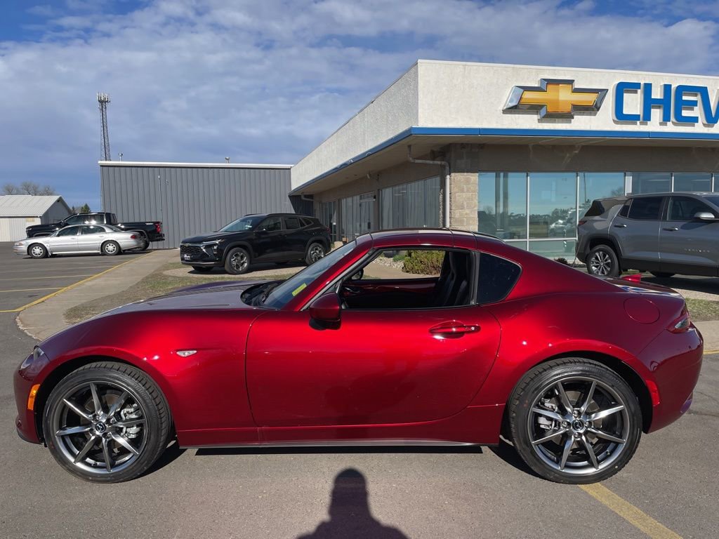 Used 2022 MAZDA MX-5 Miata RF Grand Touring RWD image 8