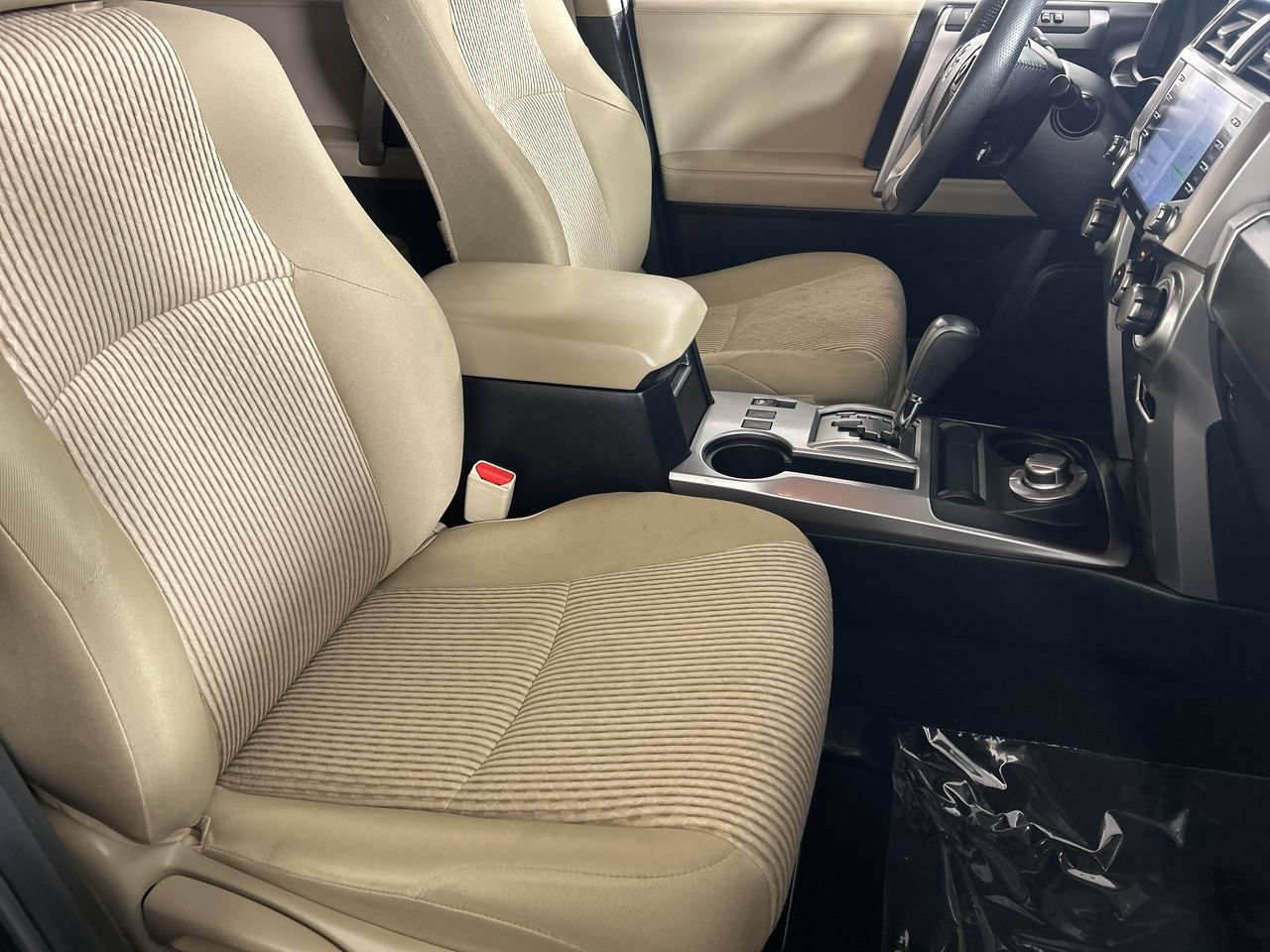 Used 2023 Toyota 4Runner SR5 AWD/4WD image 26
