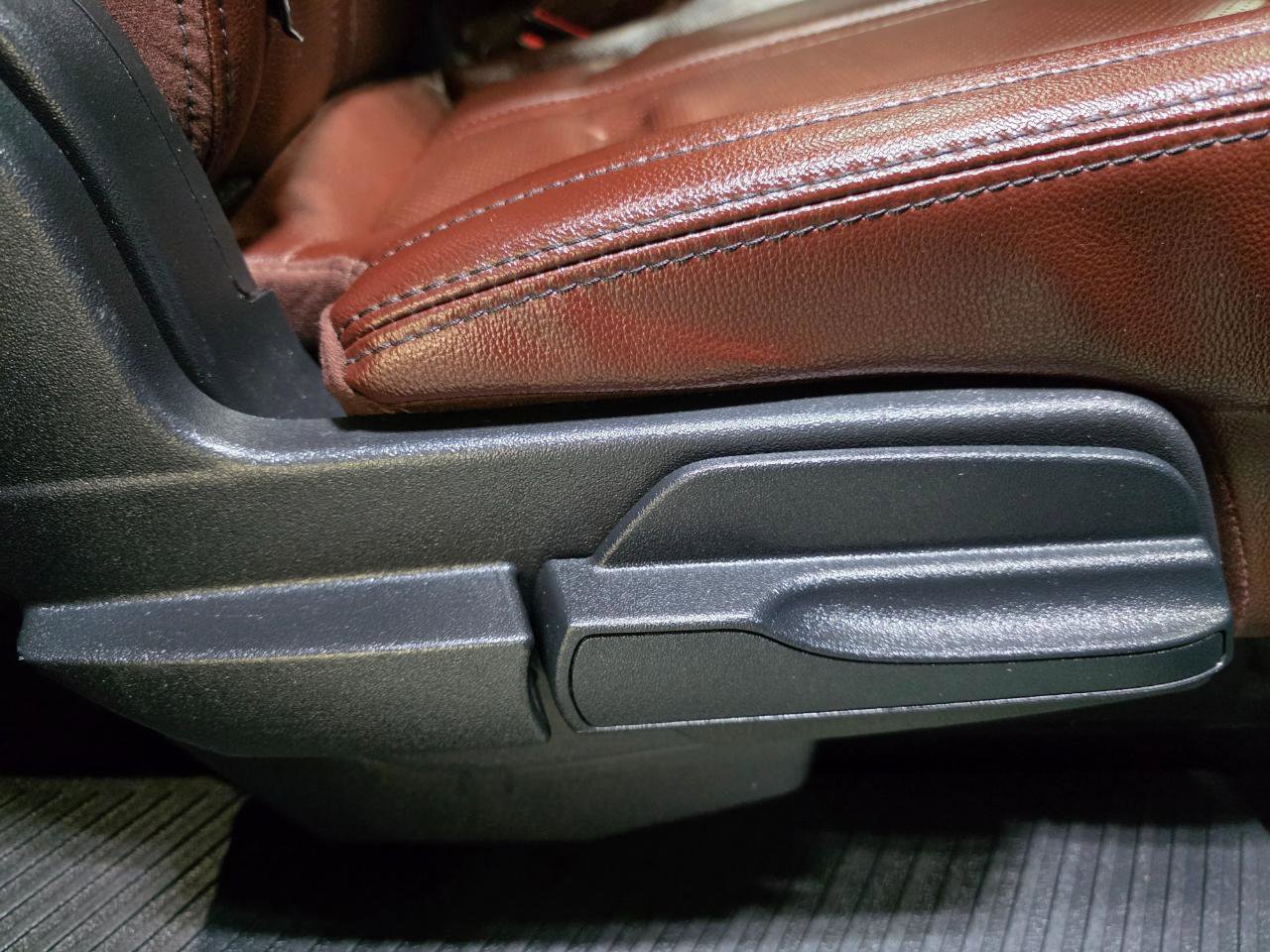 Used 2022 Ford Expedition Max Limited image 26