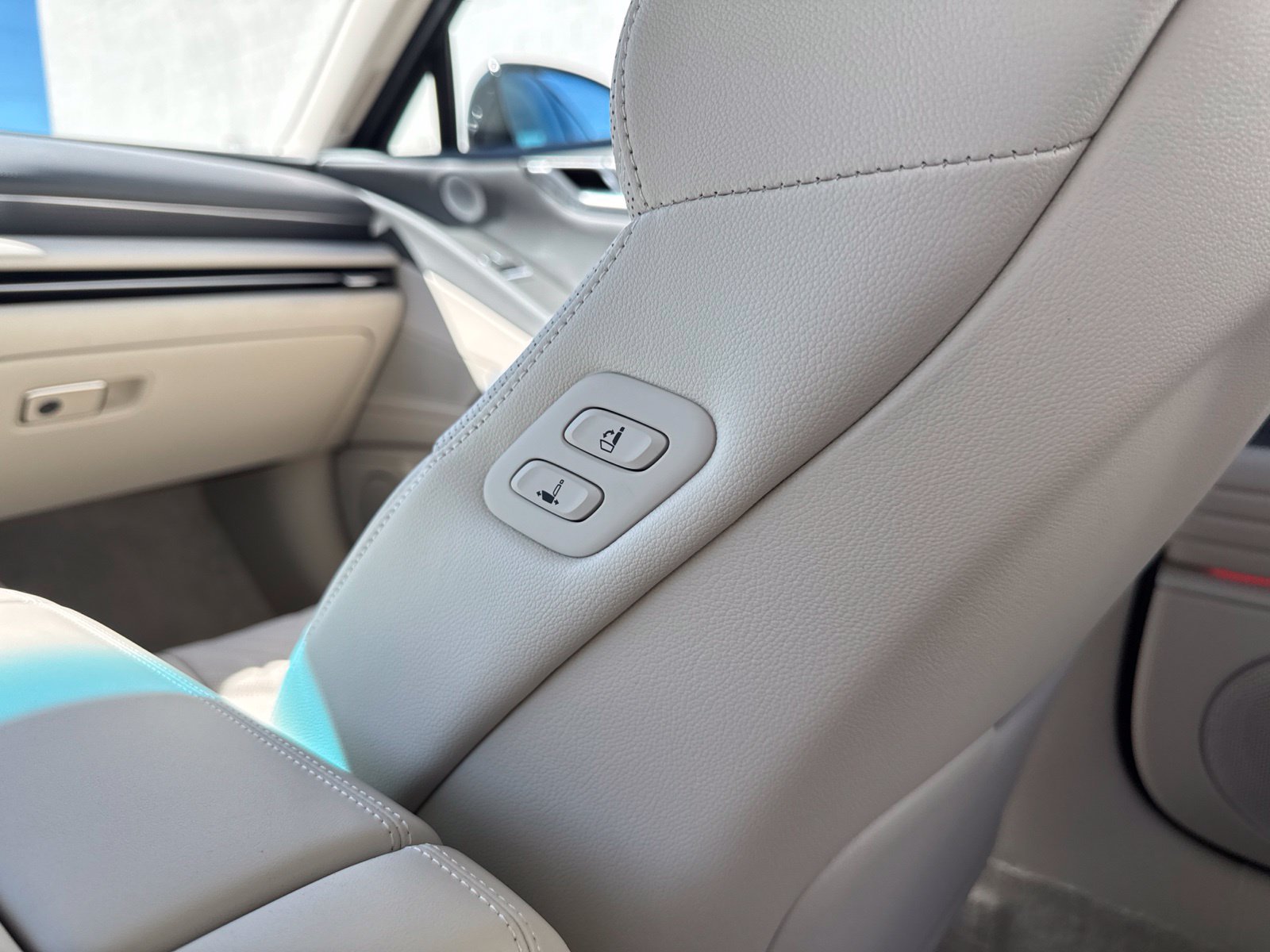 New 2027 Genesis G80 2.5T Sport Prestige AWD/4WD image 17