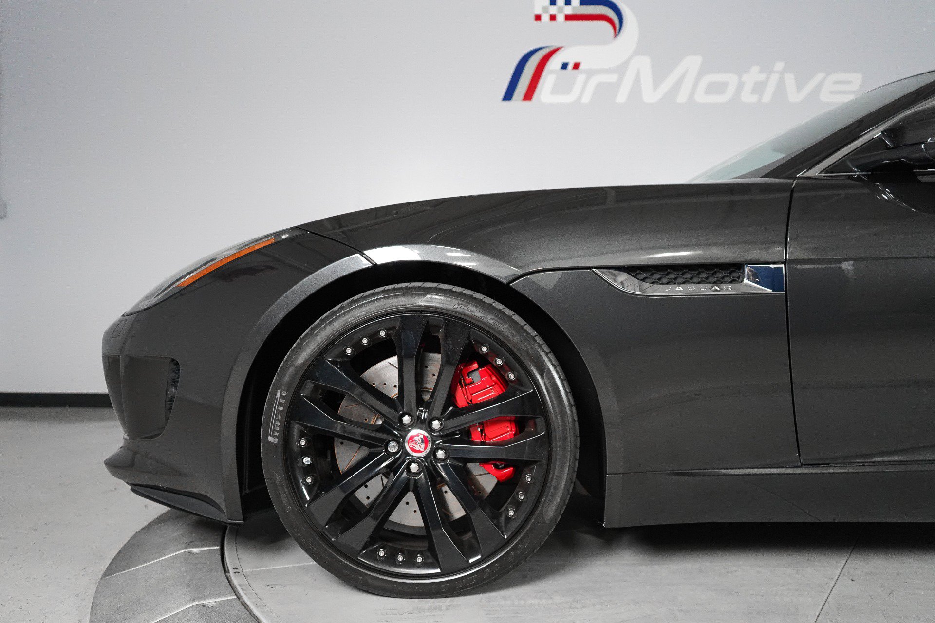 Used 2015 Jaguar F-TYPE S RWD image 4
