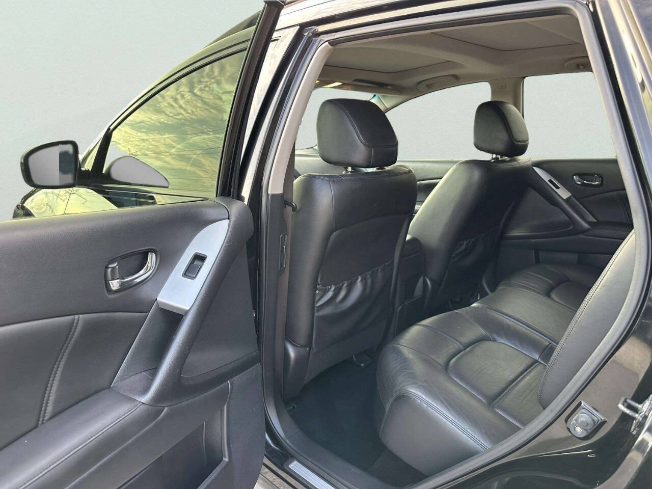 Used 2012 Nissan Murano SL AWD/4WD image 16