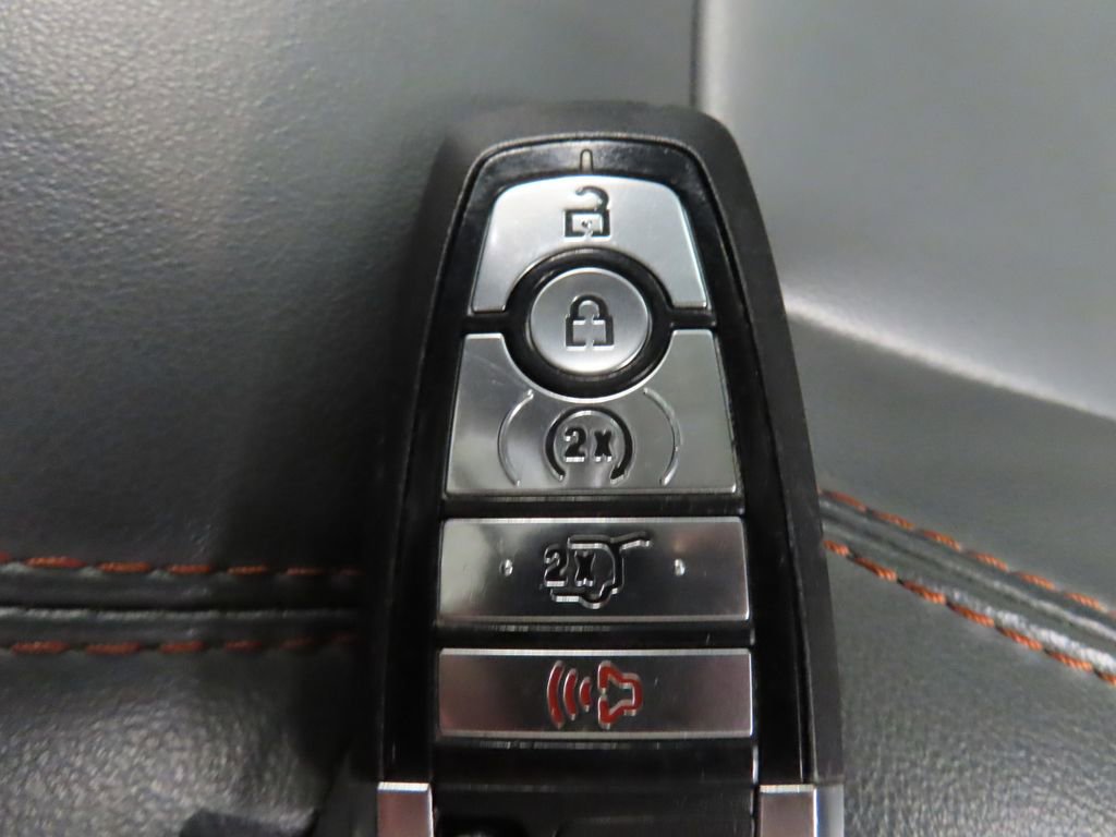 Used 2025 Ford Expedition Active image 64