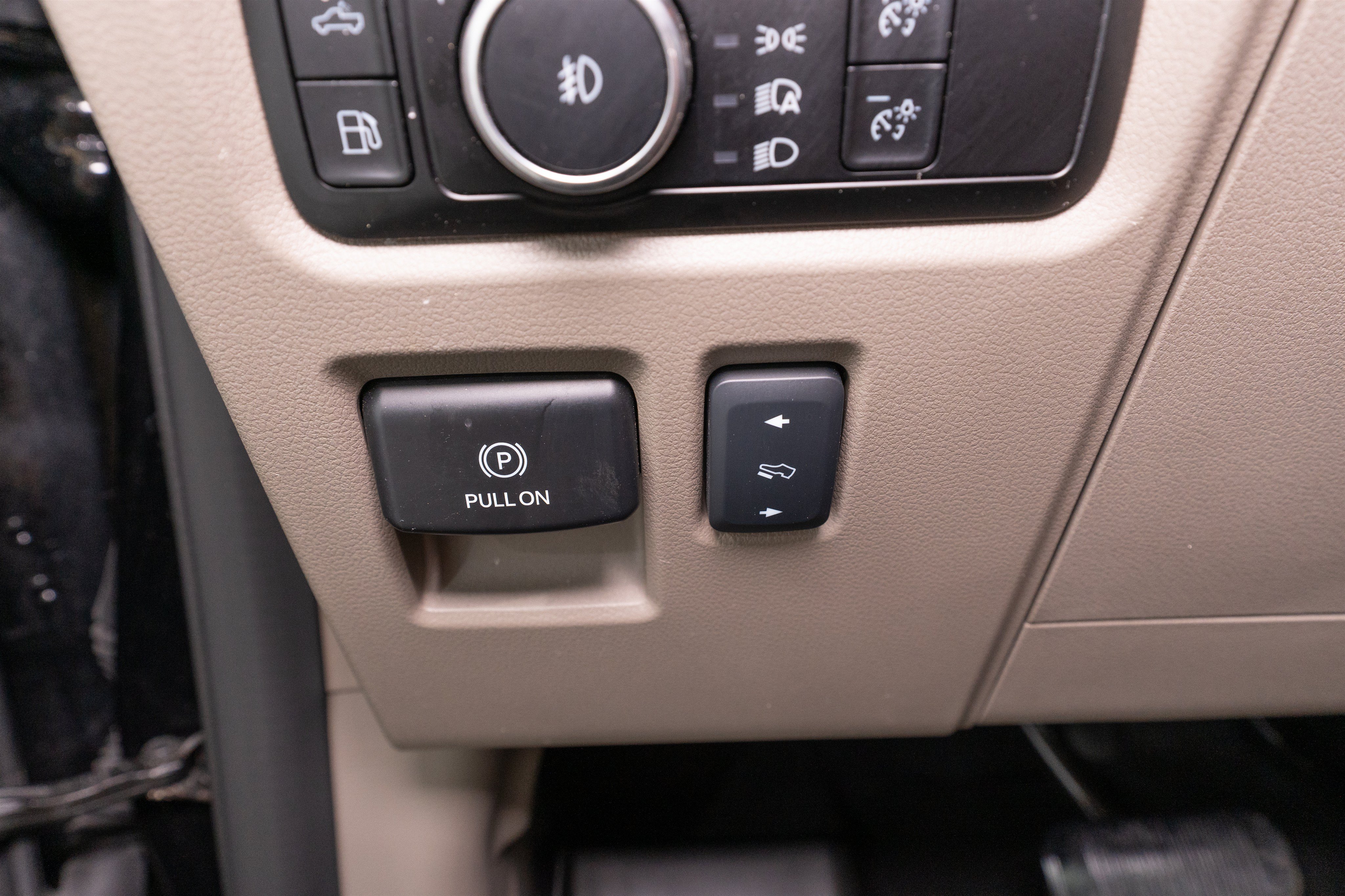 Used 2024 Ford F150 Platinum w/ Equipment Group 703A Plus AWD/4WD image 40