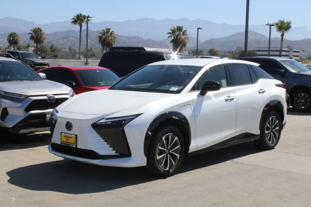 Certified 2024 Lexus RZ 300e Premium FWD image 3