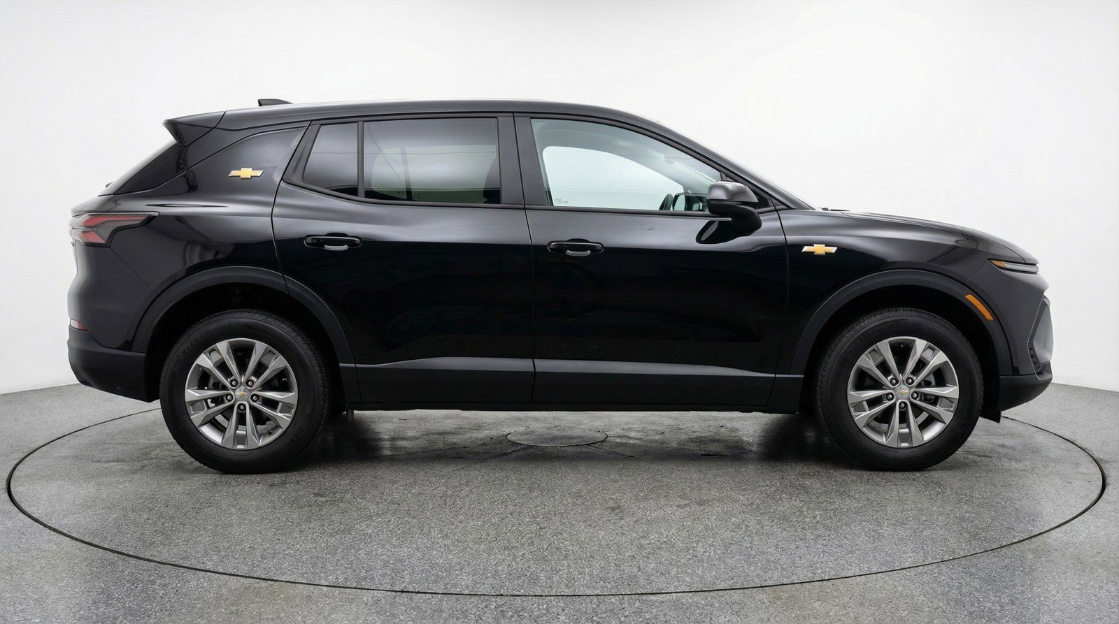 Used 2025 Chevrolet Equinox LT image 11