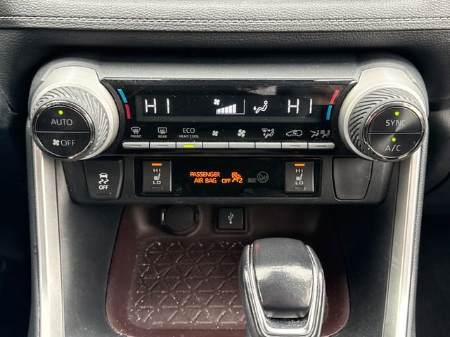 Used 2020 Toyota RAV4 Limited w/ Carpet Mat Package AWD/4WD image 35