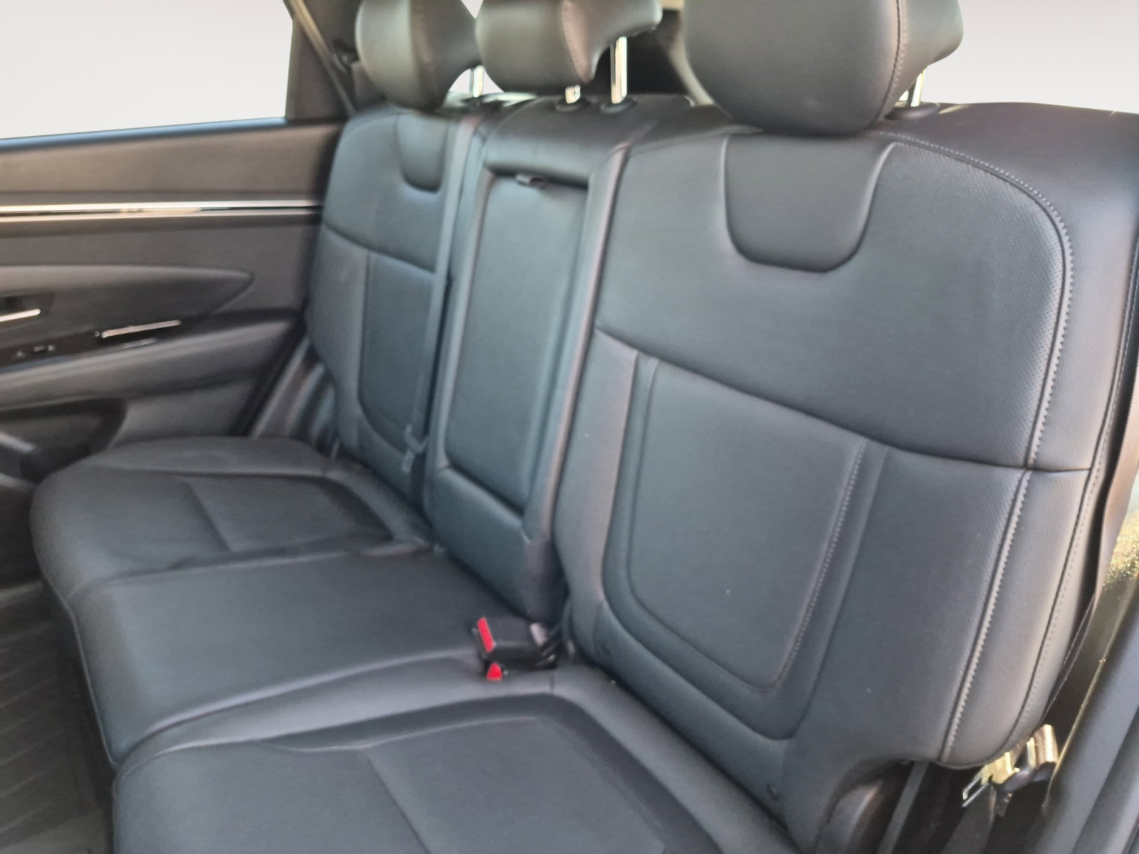 Used 2023 Hyundai Tucson Limited w/ Winter Package image 23