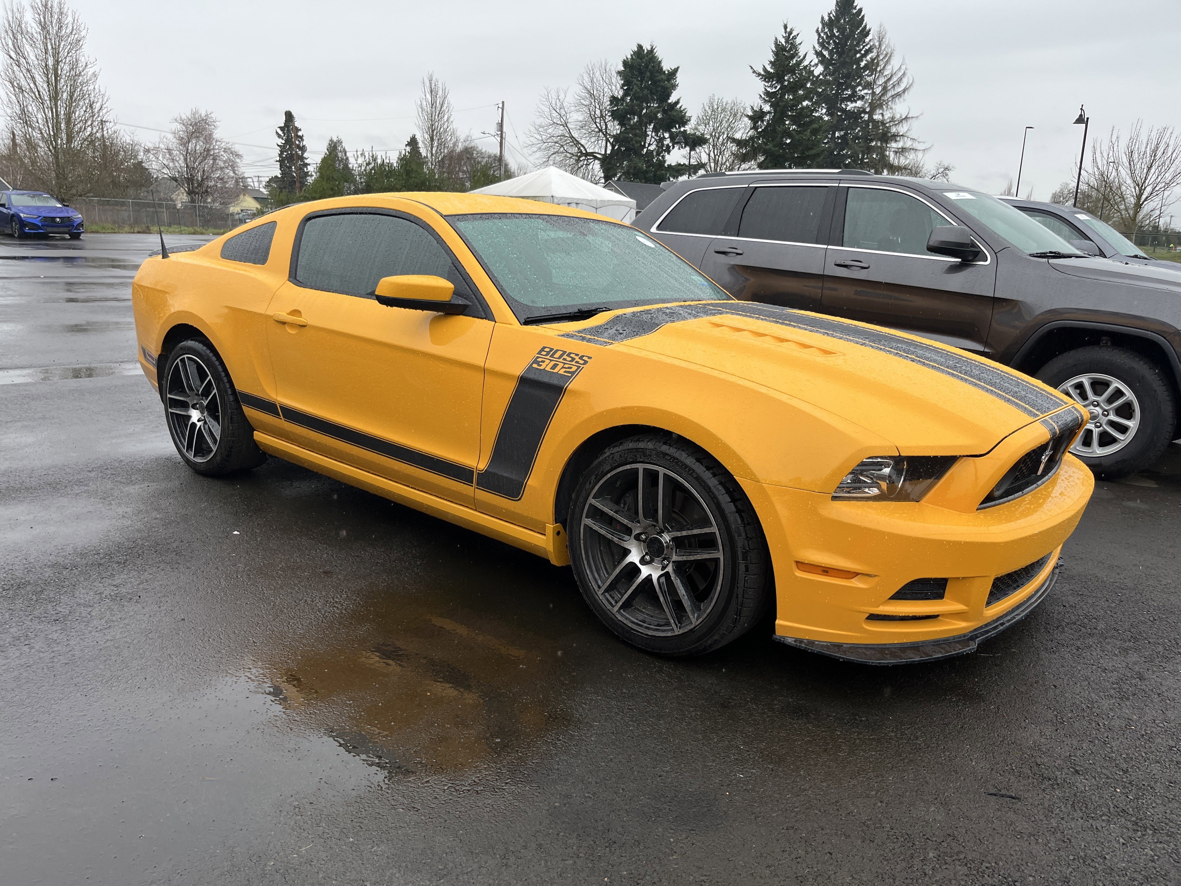 Used 2013 Ford Mustang Boss 302 w/ Boss 302 Accessory Pkg RWD image 12