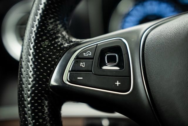 Used 2017 Mercedes-Benz E 300 4MATIC image 21