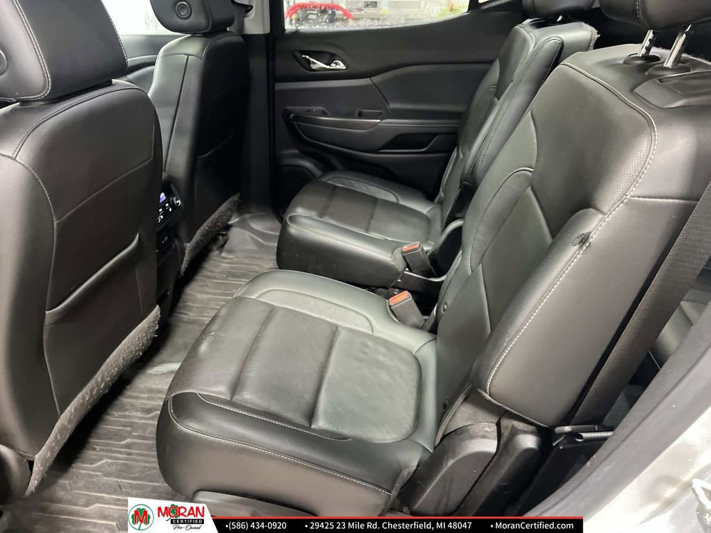 Used 2020 GMC Acadia SLT w/ Driver Alert Package II image 13