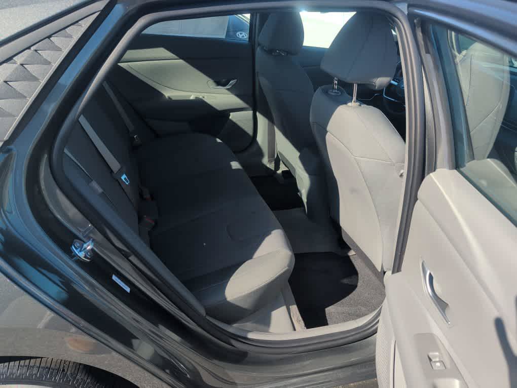 New 2026 Hyundai Elantra SE FWD image 29