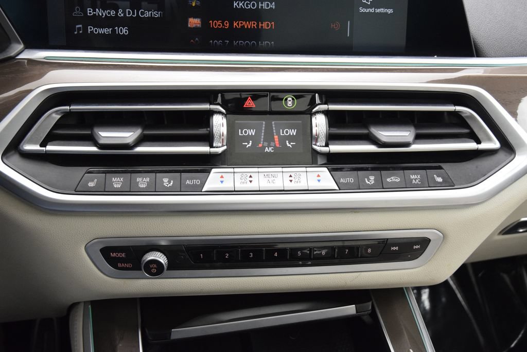Used 2023 BMW X5 xDrive40i w/ M Sport Package AWD/4WD image 32
