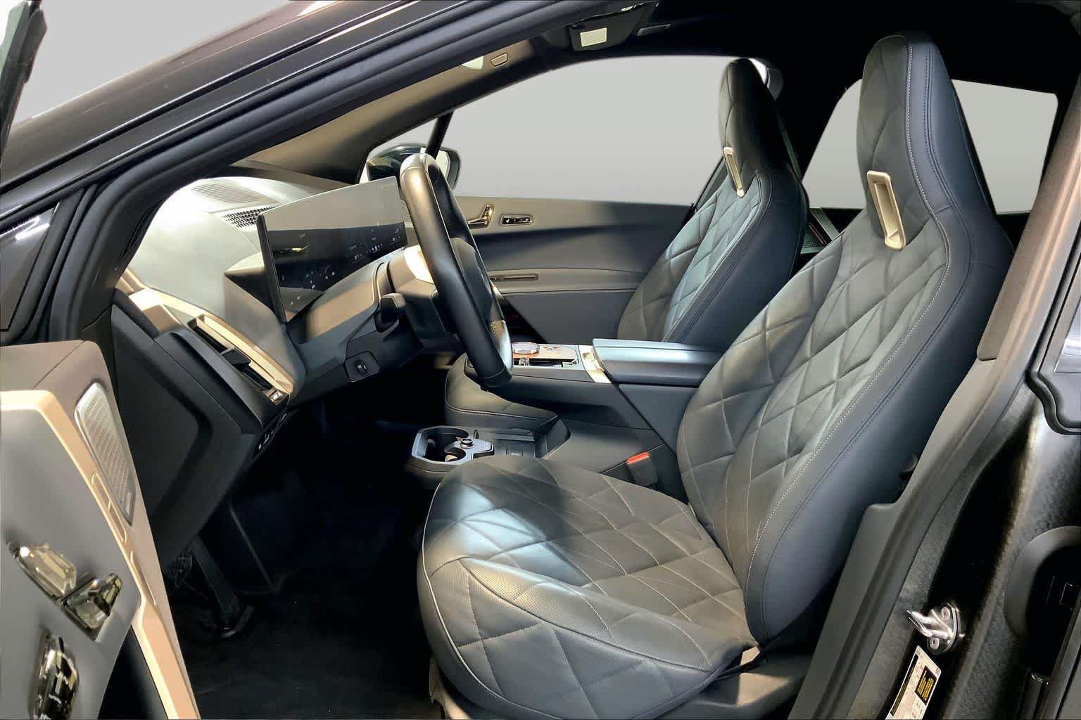 Used 2024 BMW iX M60 AWD/4WD image 7