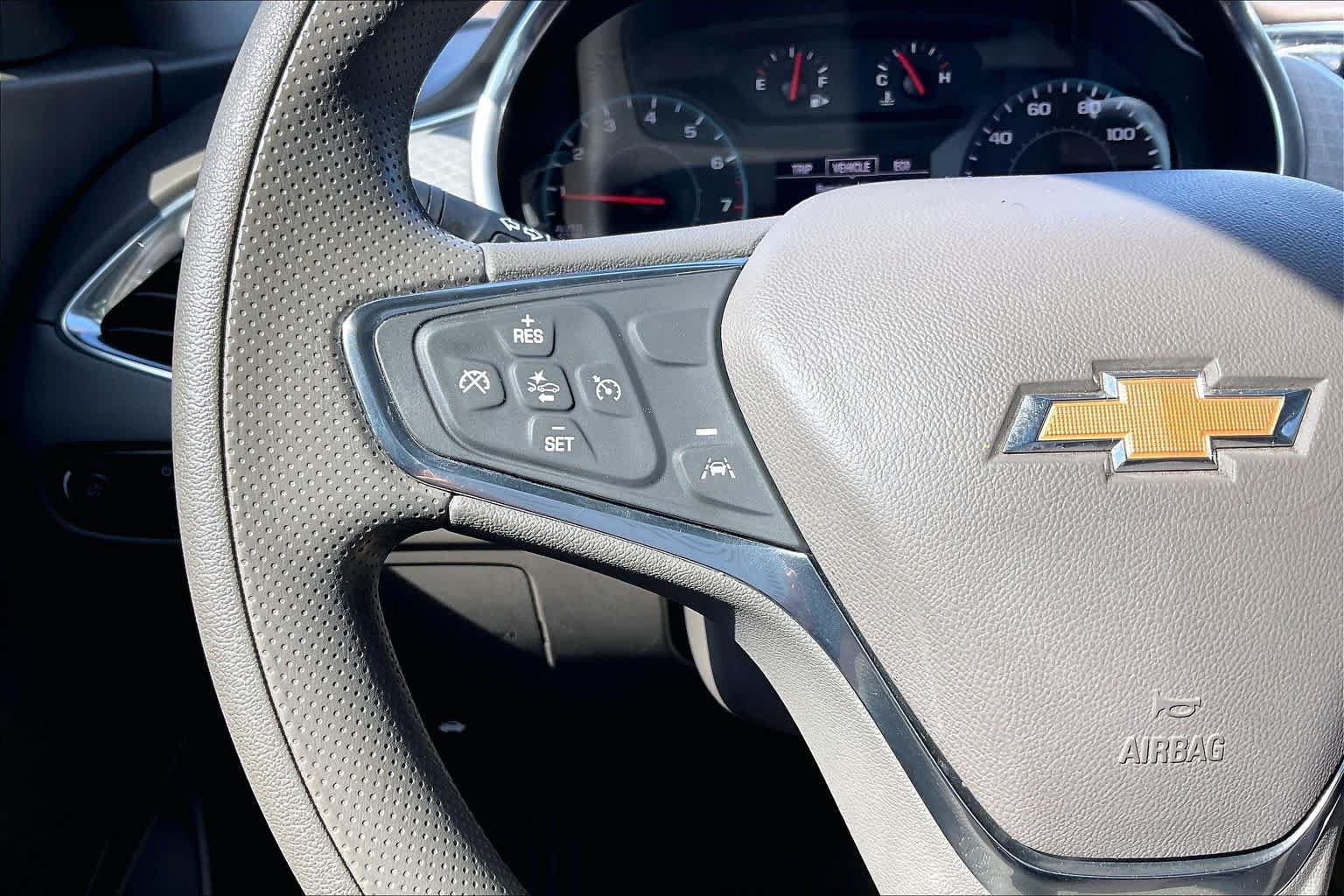 Used 2021 Chevrolet Malibu LT FWD image 18