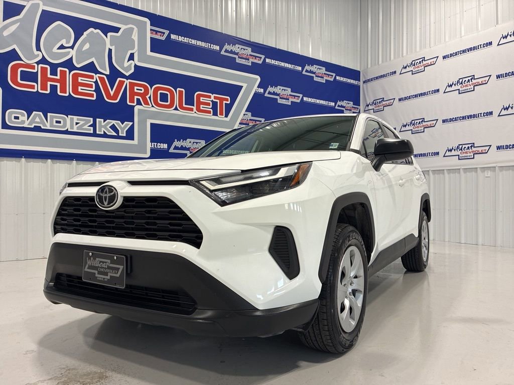 Used 2024 Toyota RAV4 LE image 8