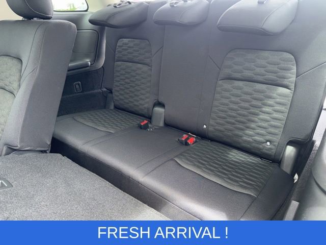 Used 2024 Nissan Pathfinder S image 11