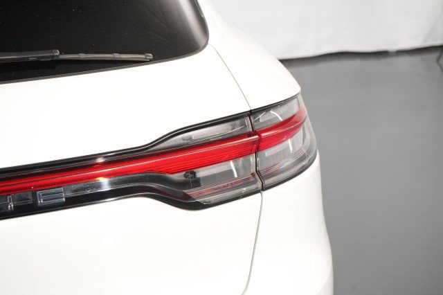 Used 2023 Porsche Macan AWD/4WD image 15