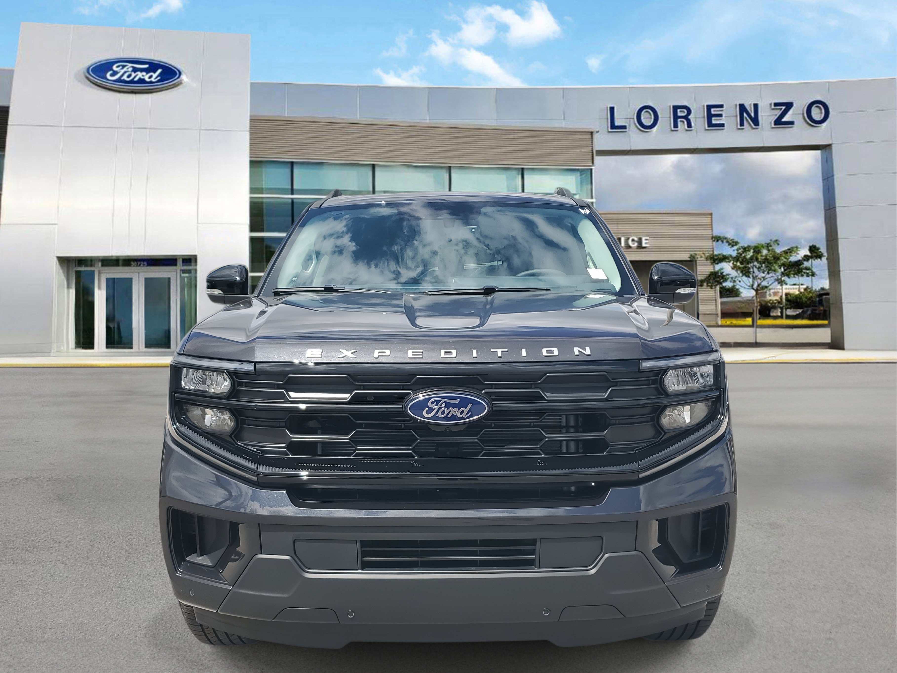 New 2026 Ford Expedition Active RWD image 2