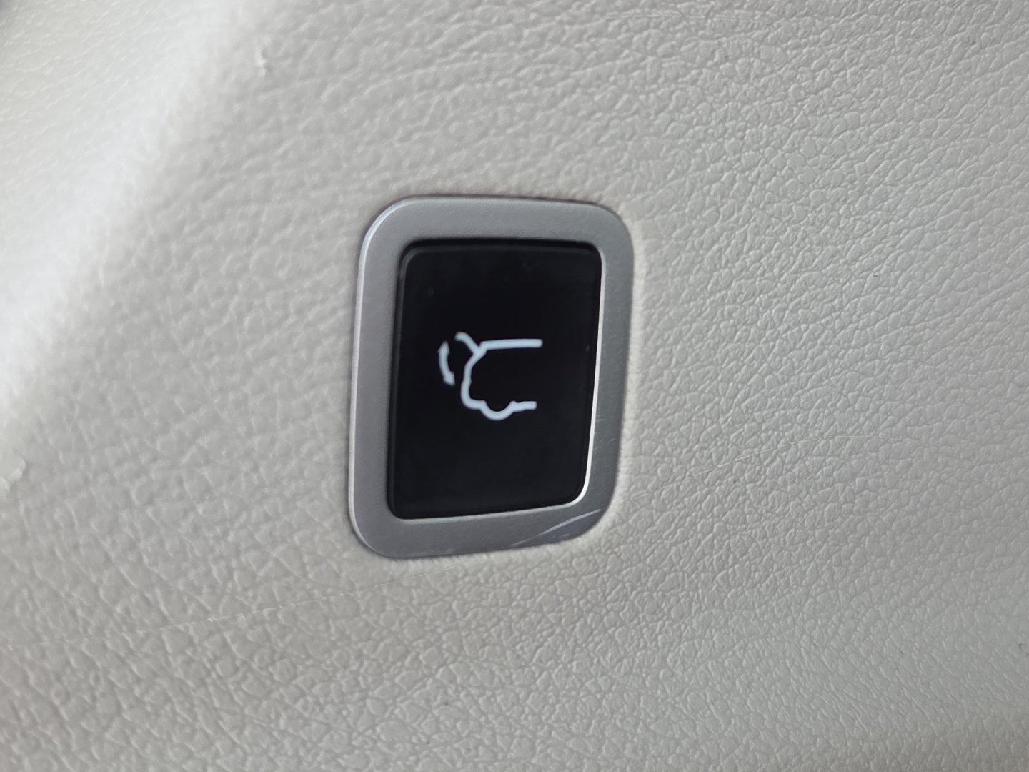 Used 2023 Chrysler Pacifica Touring-L FWD image 20