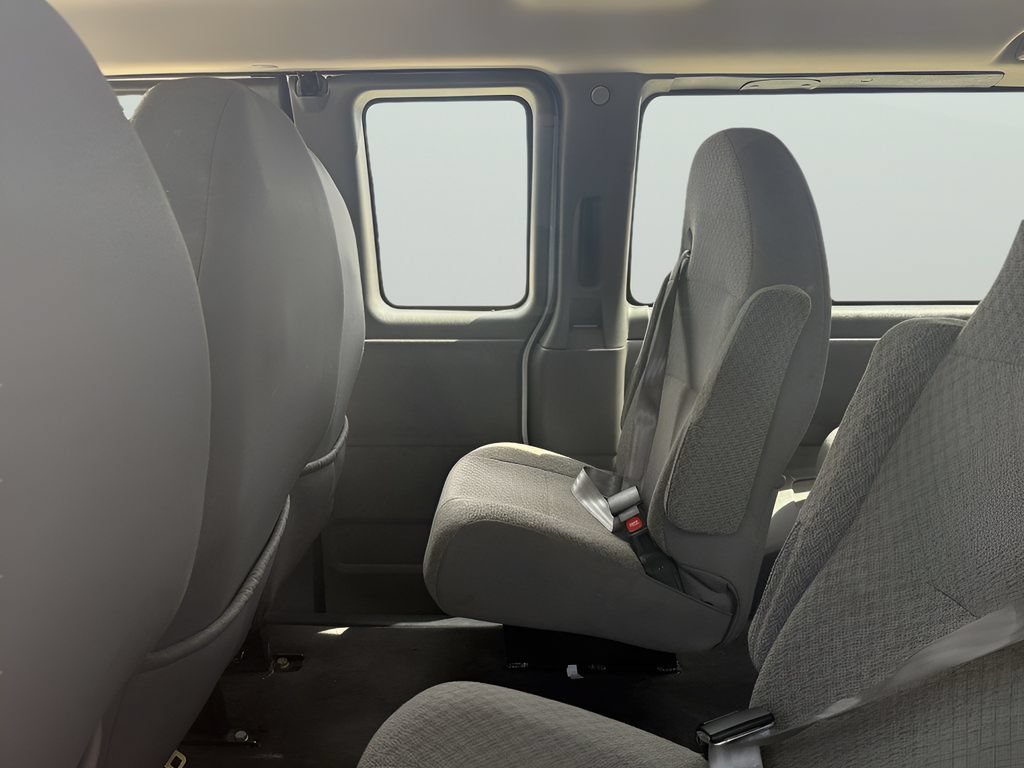 Used 2014 Chevrolet Express 2500 LT w/ LT Preferred Equipment Group RWD image 9