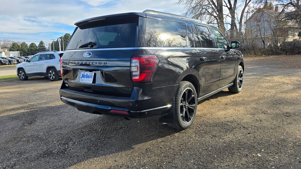 Used 2022 Ford Expedition Max Limited image 6