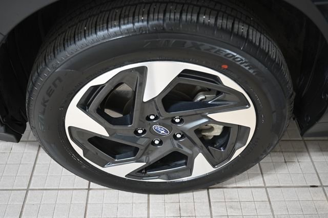 Certified 2024 Subaru Crosstrek 2.5i Limited w/ Crosstrek Mirror Package AWD/4WD image 17