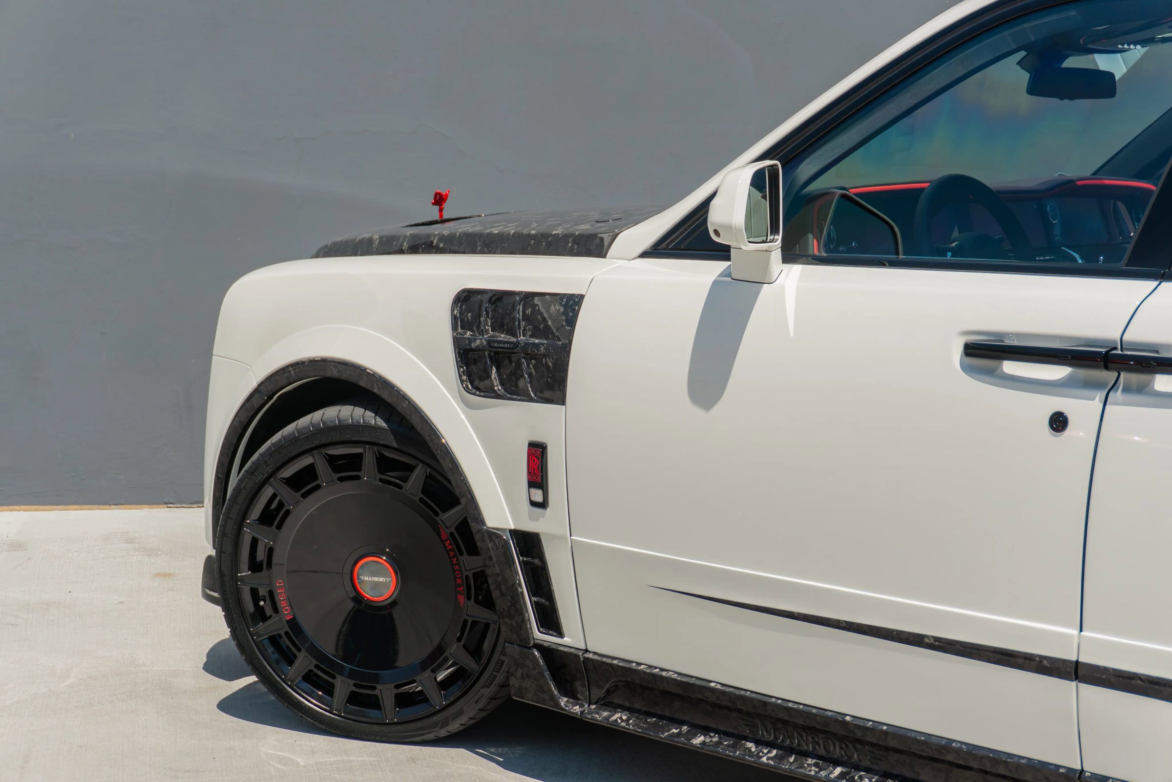 Used 2026 Rolls-Royce Cullinan AWD/4WD image 60