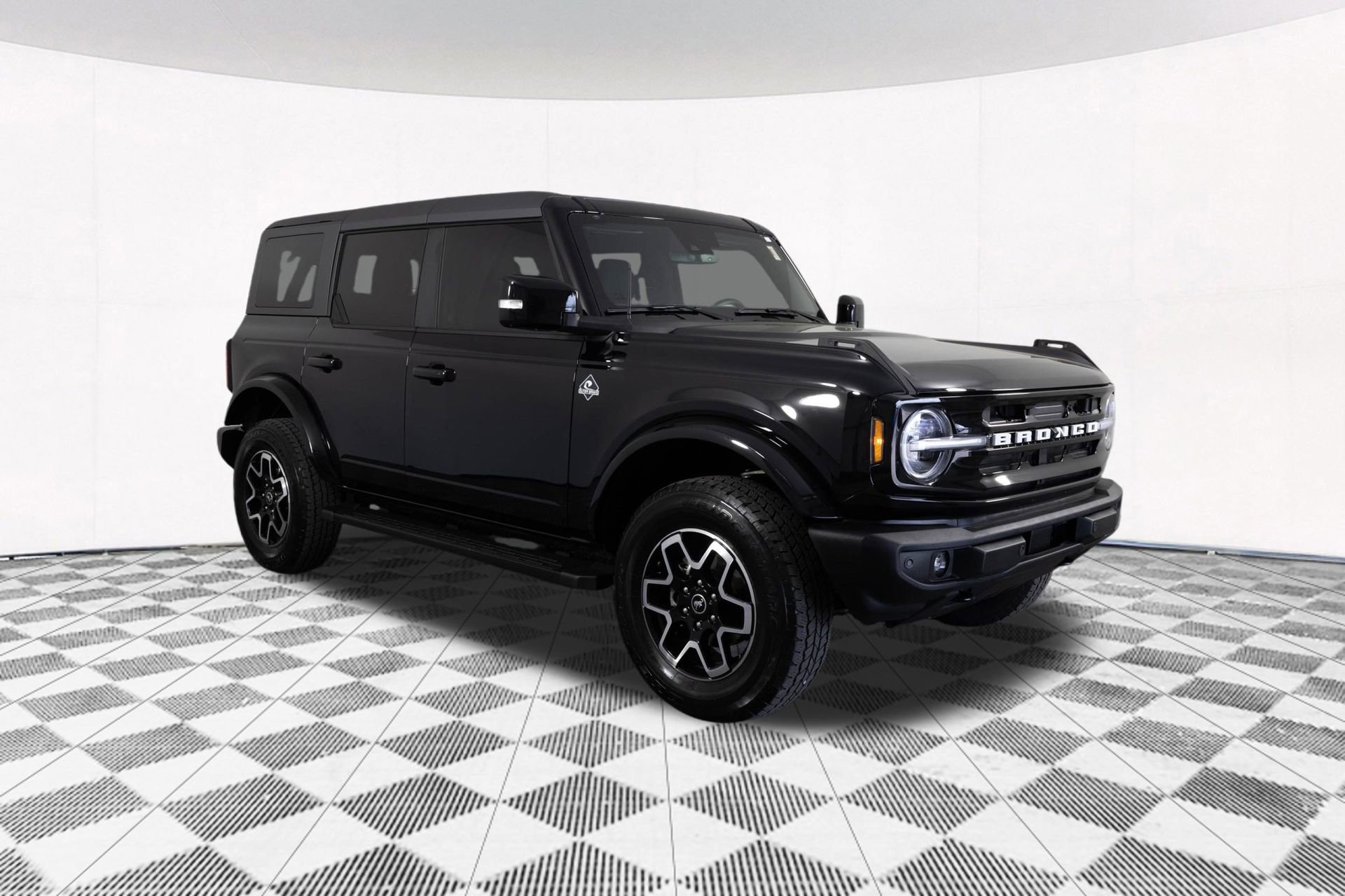 Used 2024 Ford Bronco Outer Banks AWD/4WD image 20
