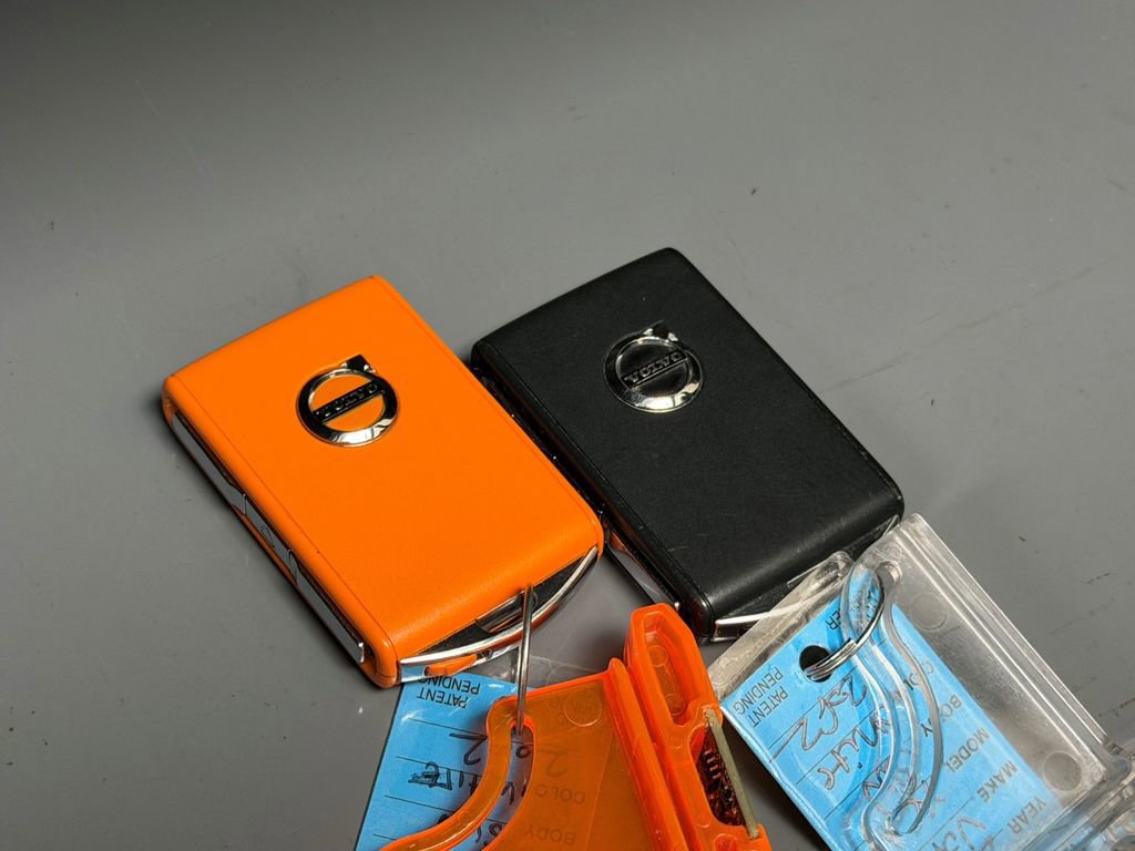 Used 2024 Volvo XC60 B5 Plus w/ Climate Package AWD/4WD image 12