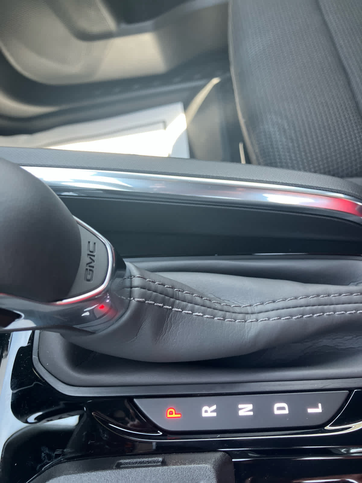 New 2026 GMC Canyon Elevation w/ Convenience Package RWD image 28