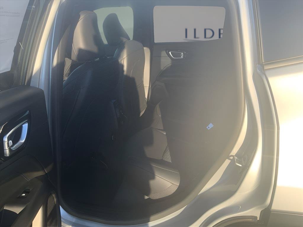 New 2026 Jeep Compass Latitude AWD/4WD image 11