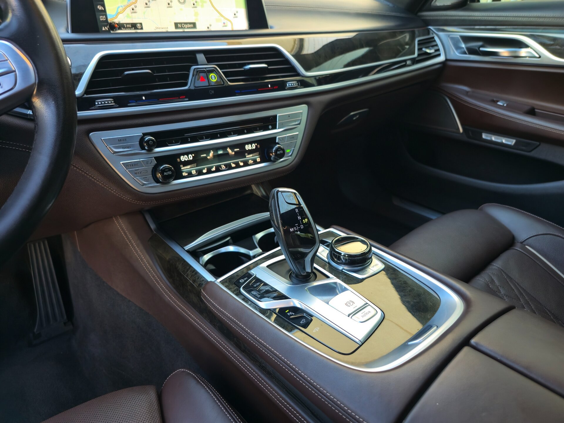Used 2016 BMW 740i RWD image 24