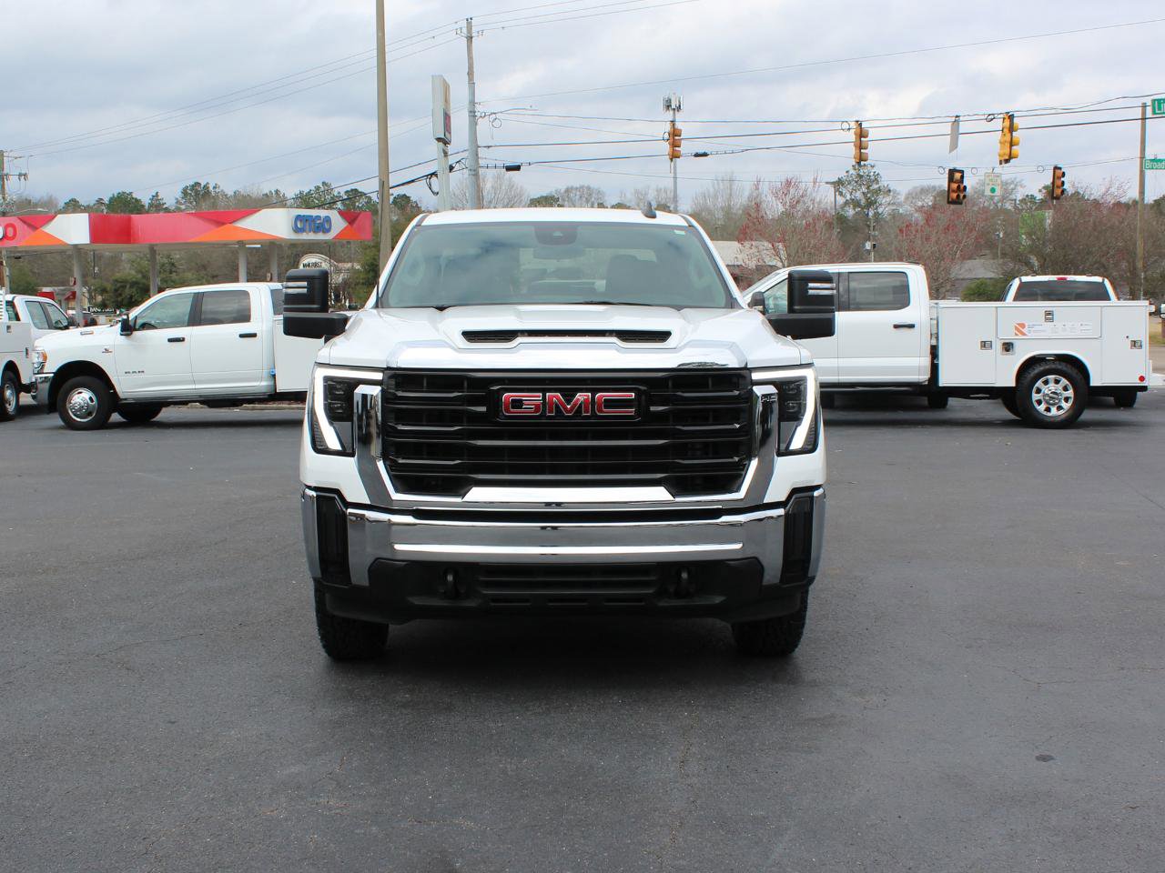Used 2024 GMC Sierra 2500 Pro w/ Convenience Package image 8