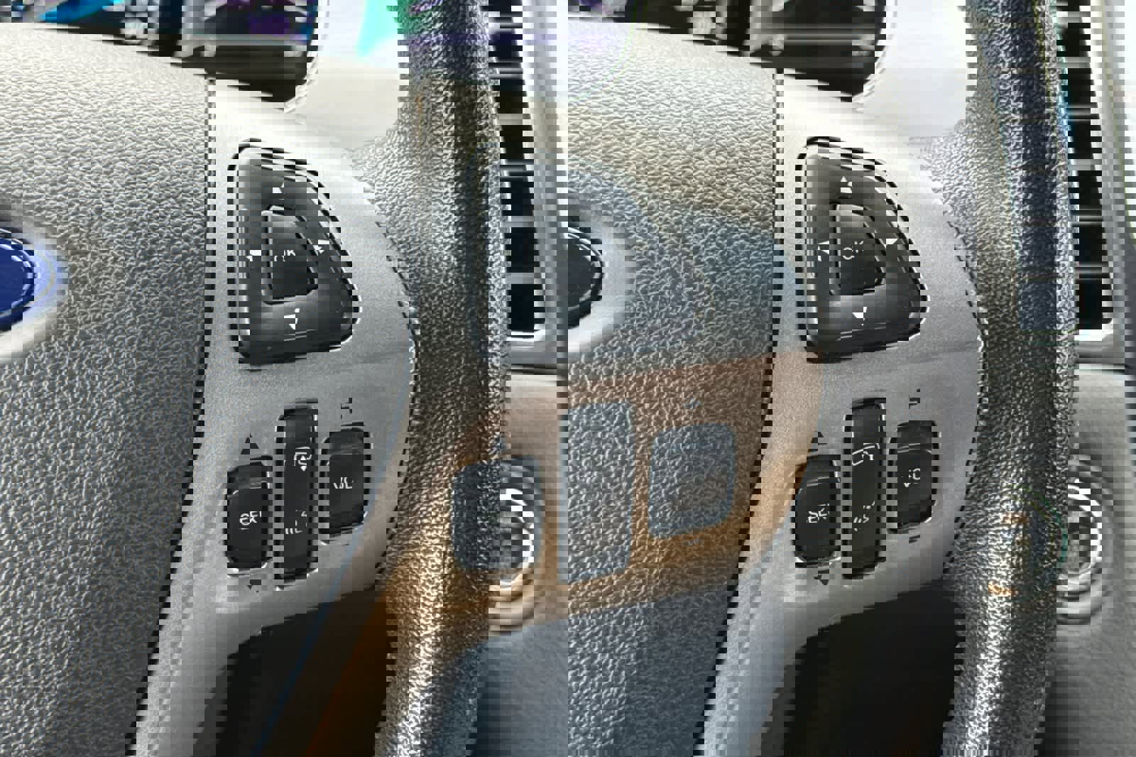 Used 2017 Ford Taurus SEL w/ Equipment Group 201A image 27