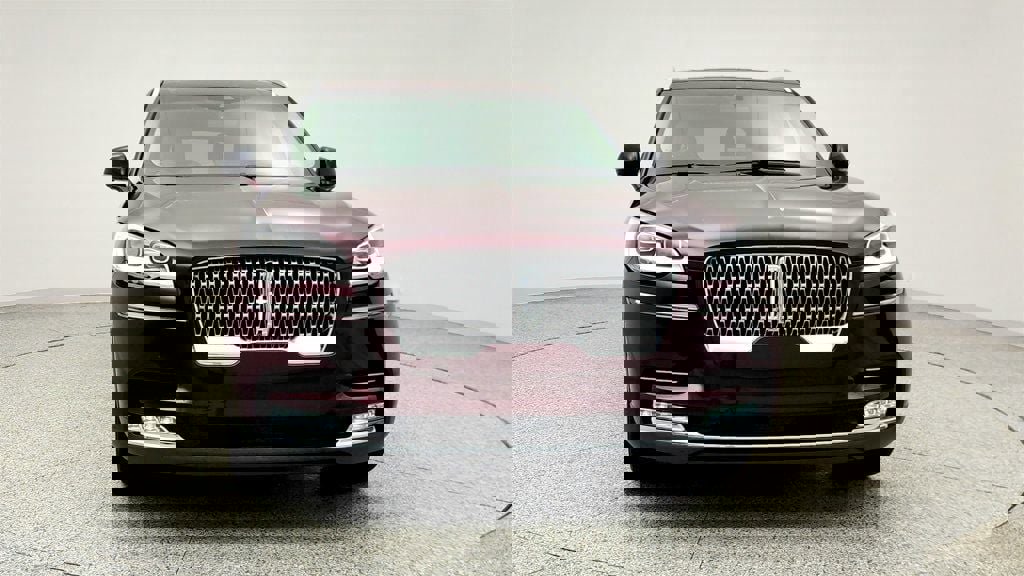 Used 2020 Lincoln Aviator Reserve w/ Equipment Group 202A AWD/4WD image 2