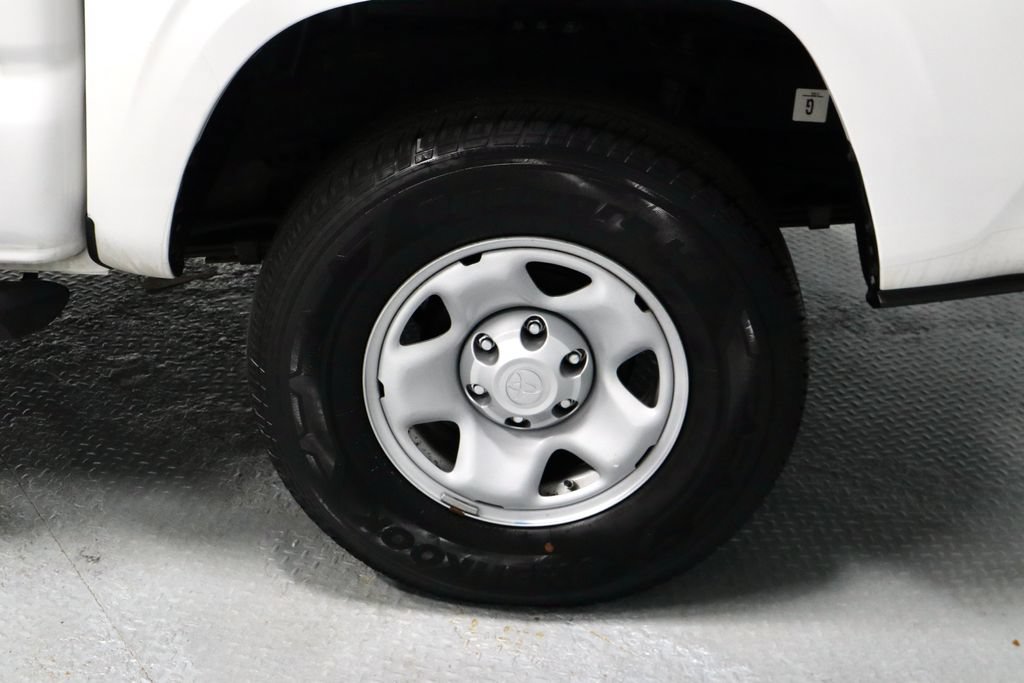 Used 2023 Toyota Tacoma SR AWD/4WD image 18