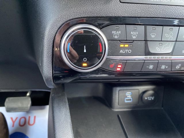 Used 2022 Ford Escape SEL image 7