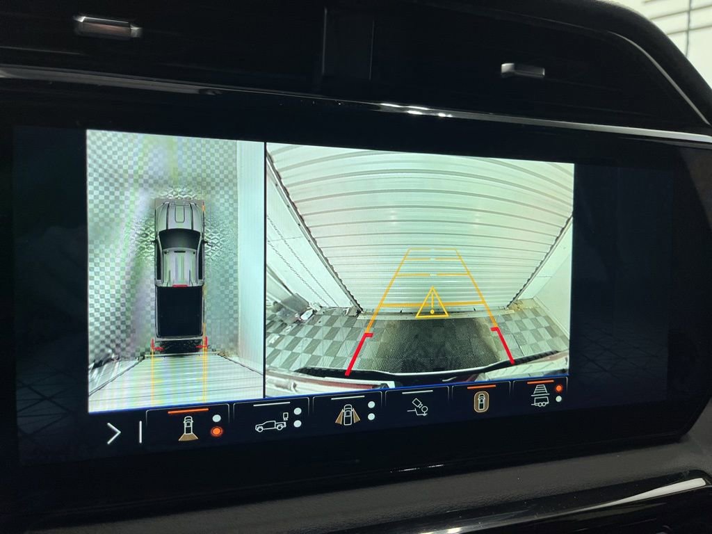 Used 2024 GMC Sierra 2500 AT4 w/ AT4 Premium Plus Package image 13