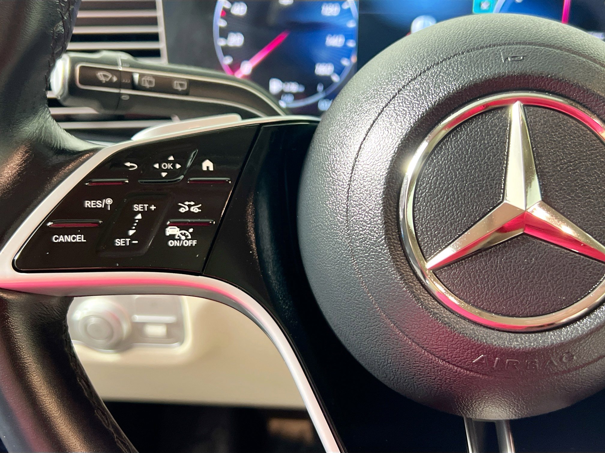 Used 2025 Mercedes-Benz GLE 450e GLE 450e image 18