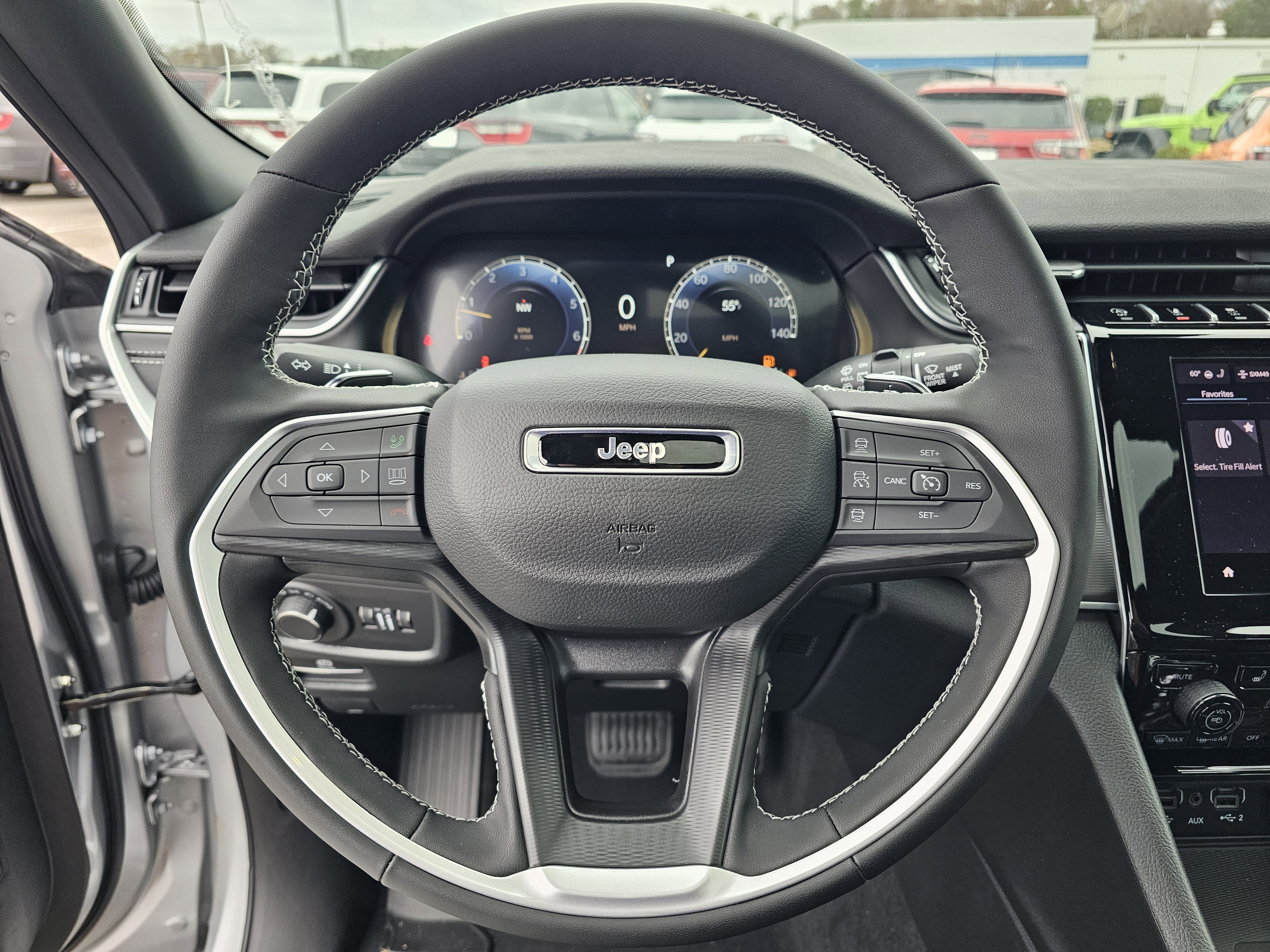 New 2025 Jeep Grand Cherokee Altitude image 19