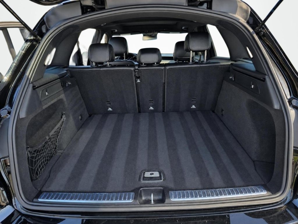 Used 2022 Mercedes-Benz GLC 300 4MATIC image 12