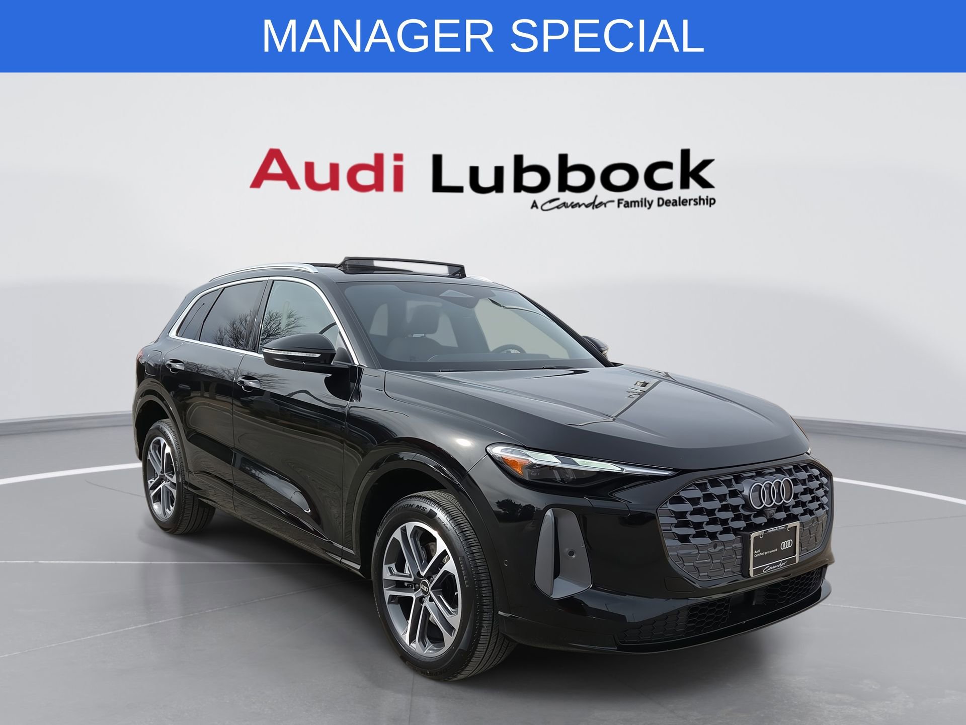 Certified 2025 Audi Q5 Premium w/ Convenience Package AWD/4WD image 1