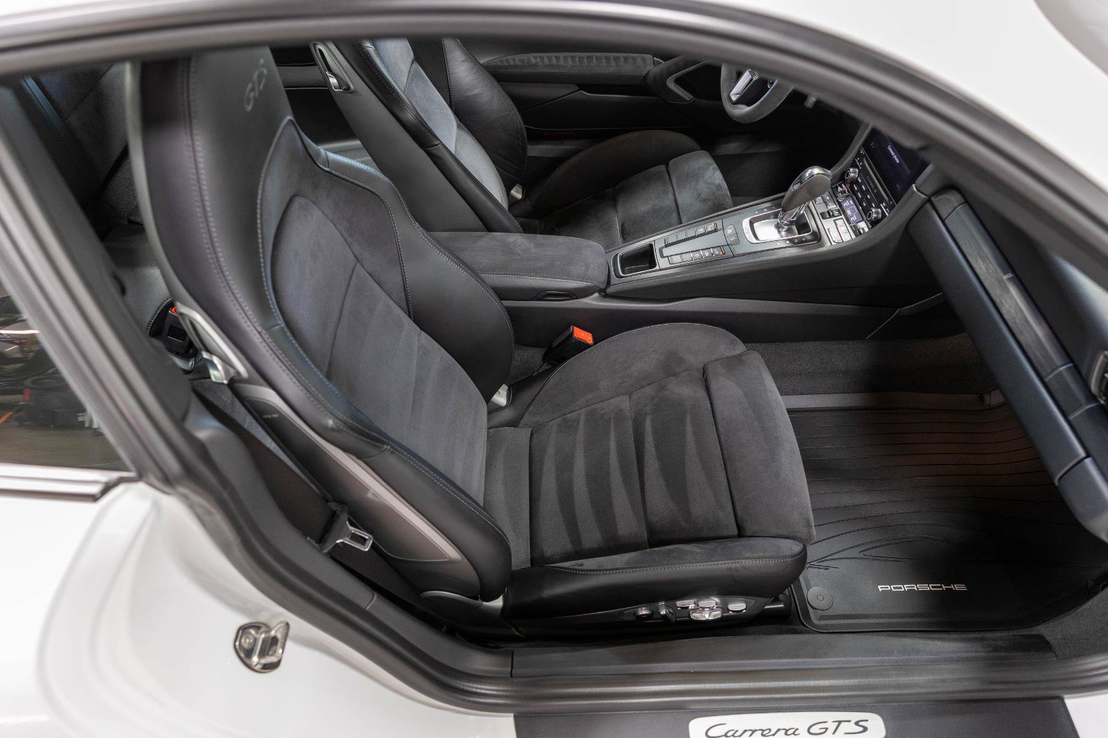 Used 2019 Porsche 911 Carrera GTS RWD image 68