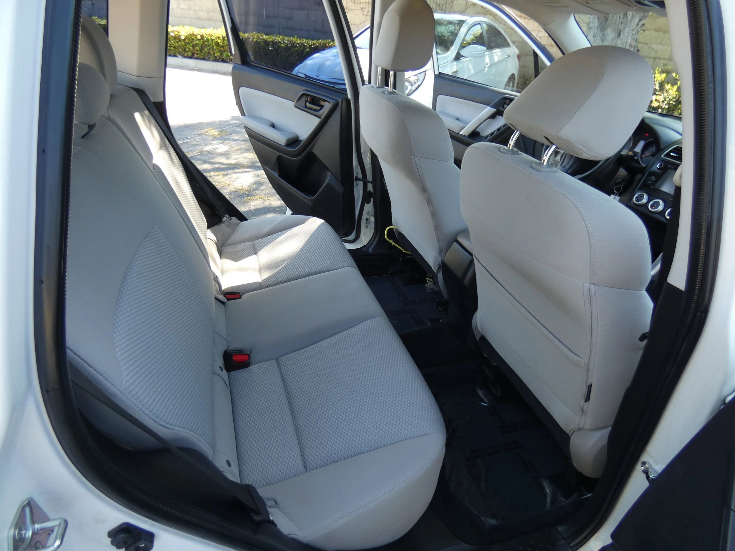 Used 2016 Subaru Forester 2.5i w/ Alloy Wheel Package image 35