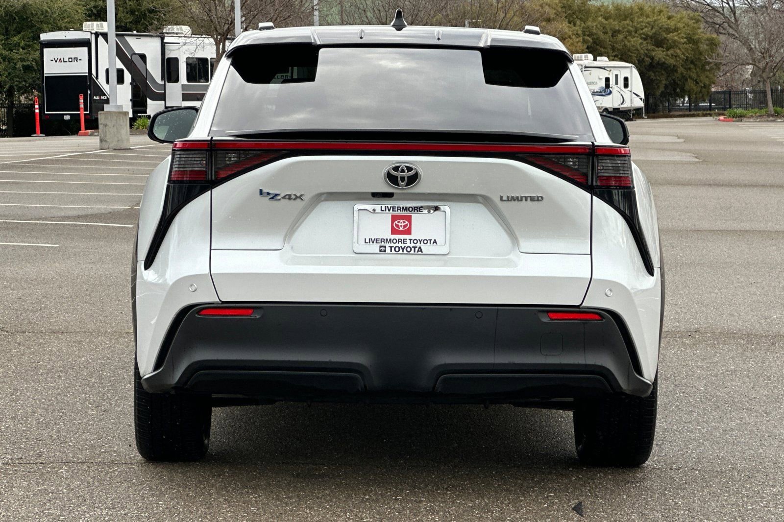 Used 2023 Toyota bZ4X Limited image 5